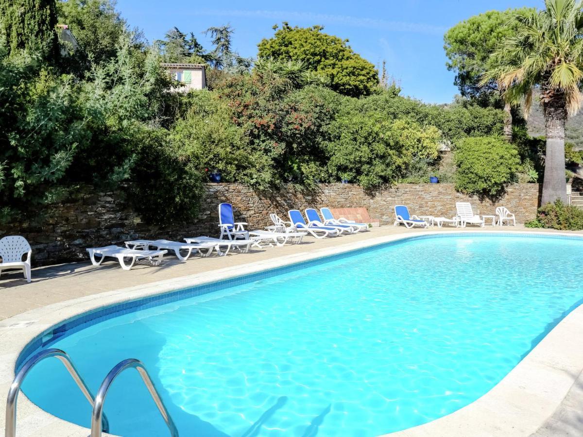 Snug Holiday Home In Bormes Les Mimosas With Pool Dış mekan fotoğraf